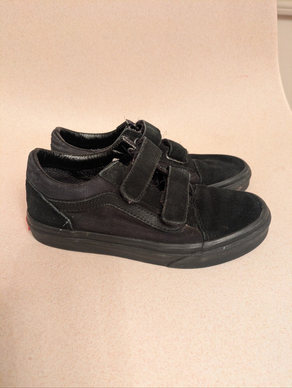 Vans Old Skool V Shoe in Blackout Boys Size 3